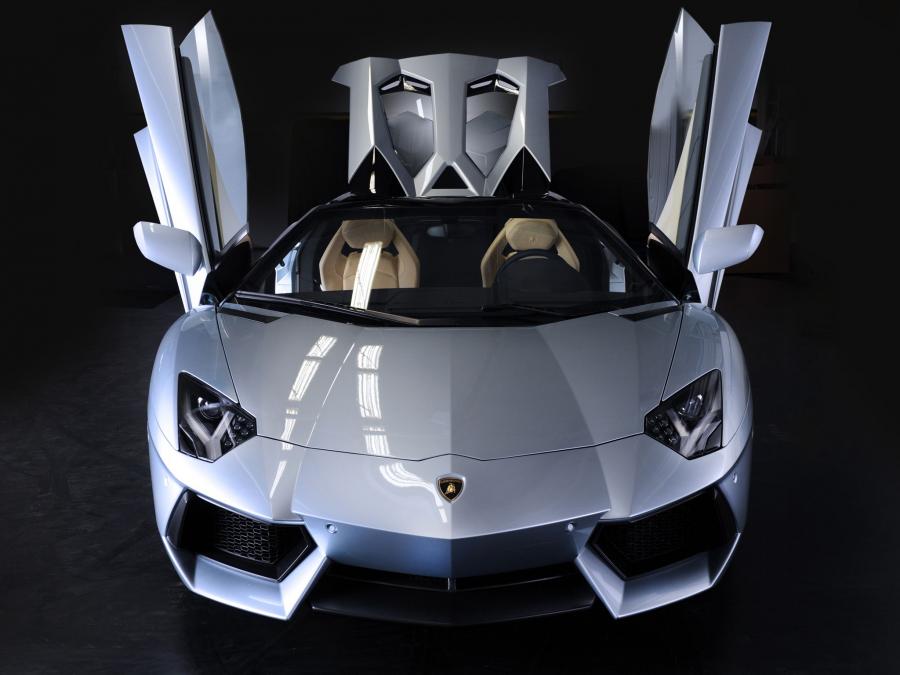  Lamborghini Aventador LP700-4 Roadster 2013 года  (фото 10 из 68)